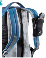 کیف موبایل دیوتر مدل 2 Phone Bag بر روی کوله پشتی